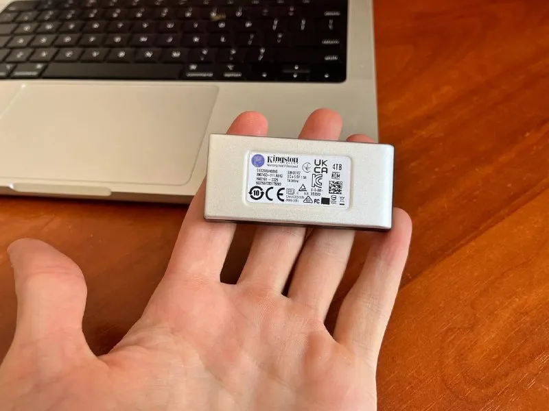 Kingston XS2000 4TB Зовнішній SSD накопичувач — фото 6