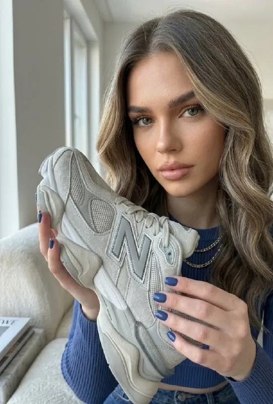Кросівки New Balance 9060 Light Silver