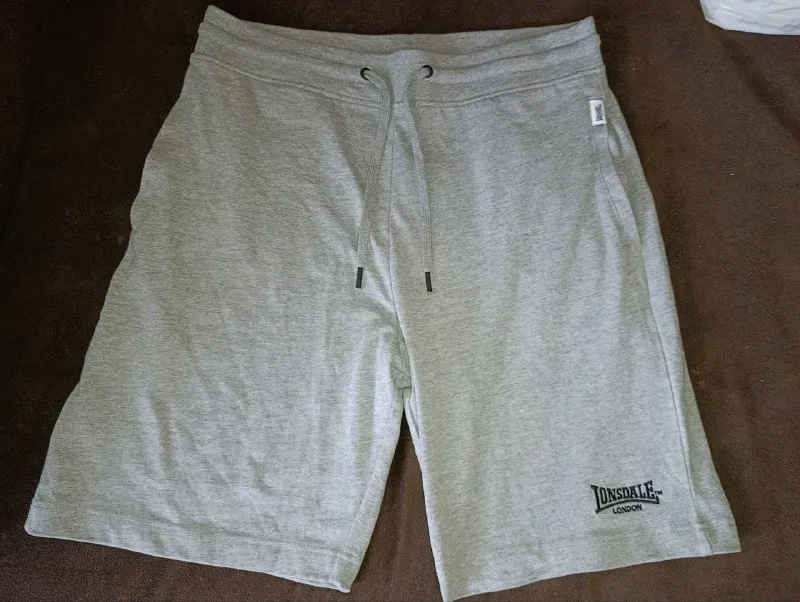 шорти Lonsdale XL, рашгард Nike XS-S, худі McKenzie M