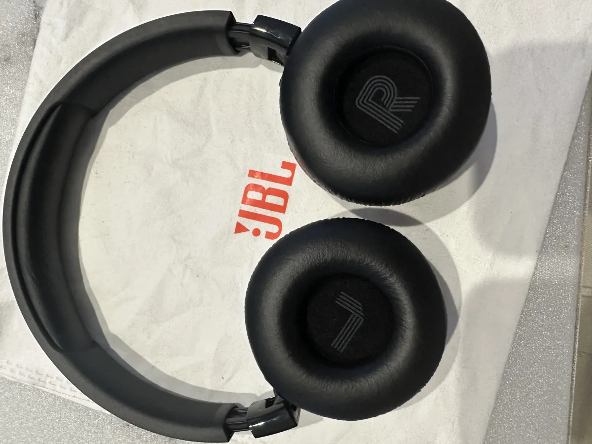 JBL Tune 670NC з активним шумоподавленням — фото 3