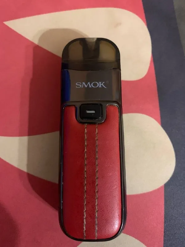 SMOK Nord 50W Pod Kit та VooPoo Drag S Bronze Knight