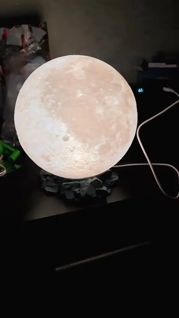 Нічник 3D Moon Lamp 18 см USB на підставці — фото 4