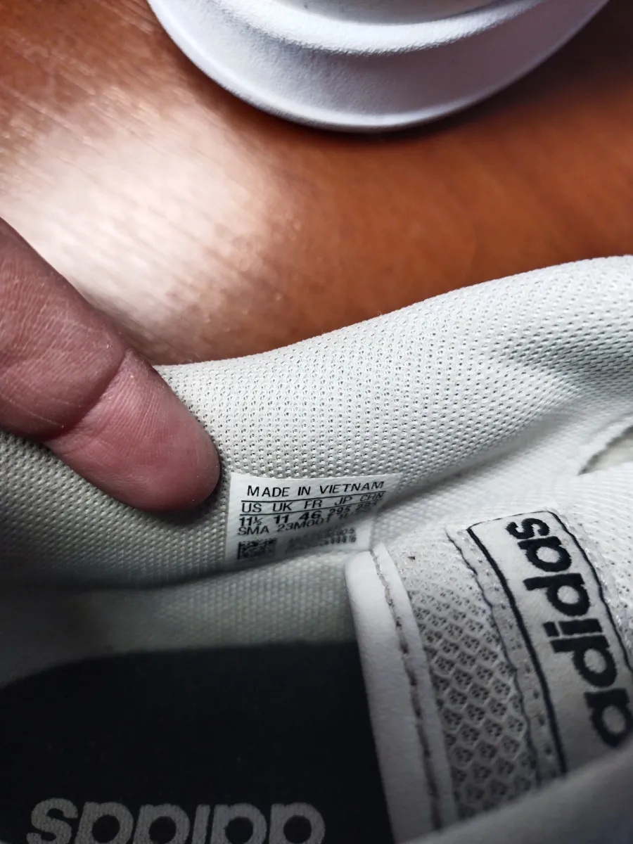 Чоловічі кросівки Adidas розмір 26 устілка 29.5 см