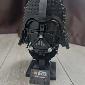 LEGO Голова Дарта Вейдера (Darth Vader Helmet) – оригінальний конструктор