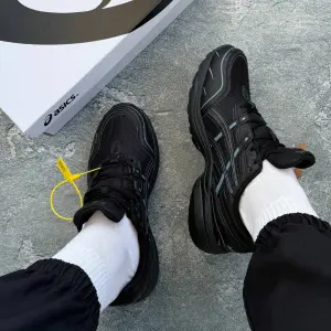 Asics Gel 1090 black