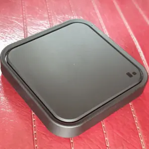 Беспроводная зарядка Samsung EP-P2400 зарядное устройство