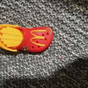 Крокс с магдональц