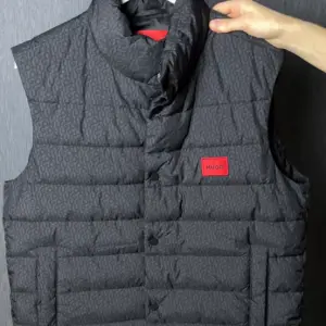 Жилетка чоловіча Hugo