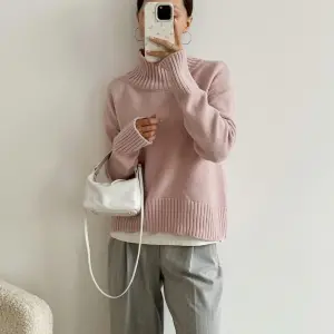 Теплий светр прямого крою, трикотажний костюм, сукня гладенька з квадратним вирізом, 2 лонгсліва