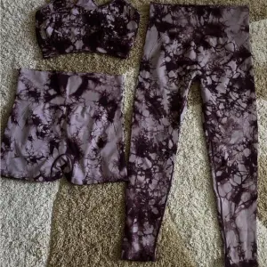 Костюм для фітнесу трійка з ефектом пуш-ап рожевий