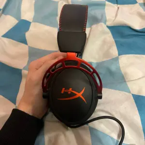 Навушники HyperX