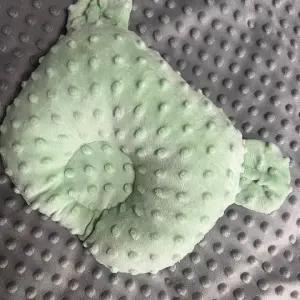 Ортопедична подушка-позиціонер для малюків м'ятна