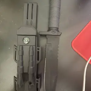 Тактичний ніж для виживання Survival Knife Black з компасом