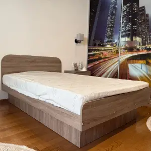 Ліжко полуторне 120х190 з матрацом у комплекті