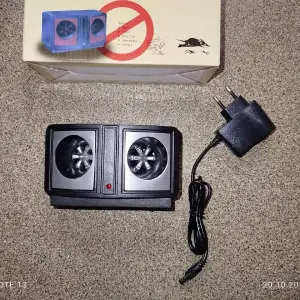 Ультразвуковий відлякувач гризунів Ultrasonic Pest Repeller 220V 100 кв.м