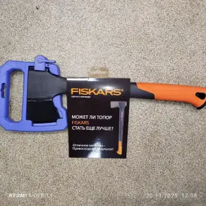Сокира туристична Fiskars 3Cr13Mov нержавіюча сталь