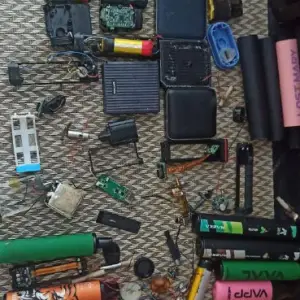 Запчасти и нерабочие поды Elf Bar, HQD, Suorin, Vaal