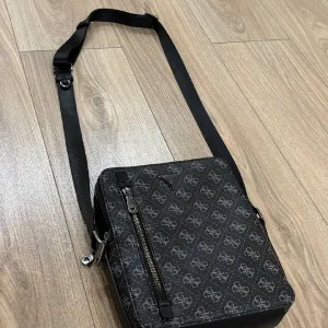 Чоловіча барсетка Guess HMTOLOP4218 Crossbody оригінал