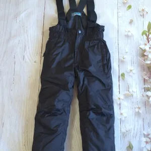 Зимовий напівкомбінезон TJM вказано 3-4 роки