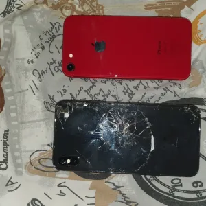 Продам iphone xs max/8