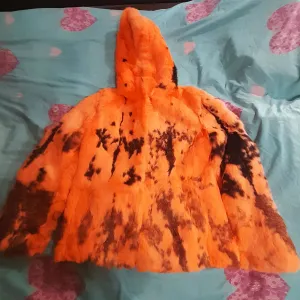 Шуба з кролика жіноча помаранчева 48 розмір