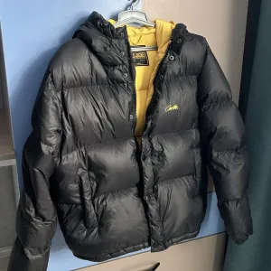Пуховик Corteiz Bolo V2 Jacket Black