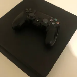 Sony Playstation 4 Slim 1TB Black