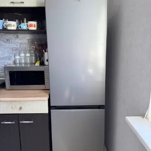 Холодильник Gorenje RK4182PS4 264L двокамерний