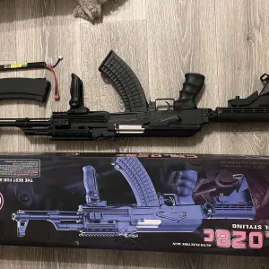 Страйкбольный привод CM.028C (AK) + АКБ и магазин
