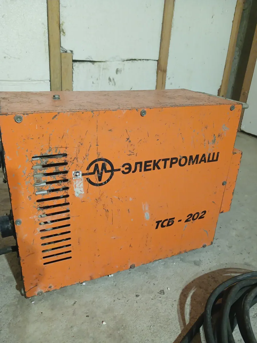 Зварювальний апарат ЭлектроМаш ТСБ-202